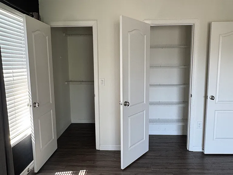 101 Misty Glen Ln — Photo 23