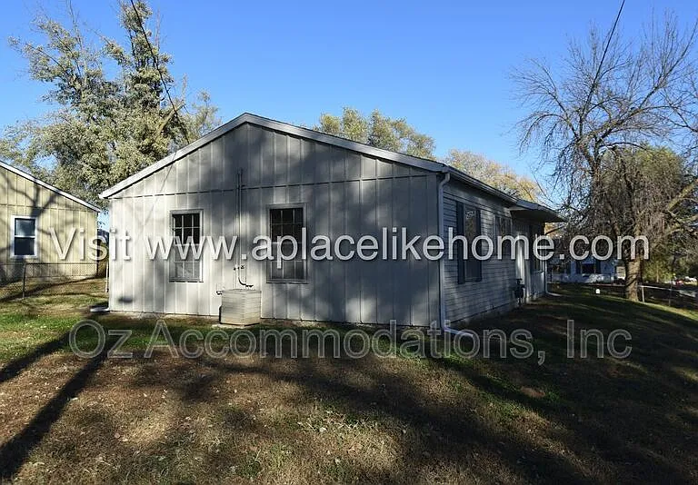 3310 Iroquois Ln — Photo 6