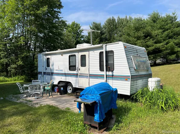 3425 Rushton Rd, Central Lake, MI 49622