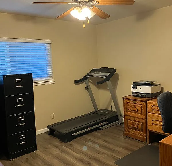 1460 Berry Dr — Photo 3