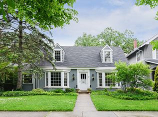 1140 Forest Ave, Wilmette, IL 60091