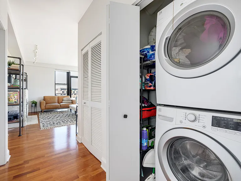 1260 W Washington St #608 — Photo 10