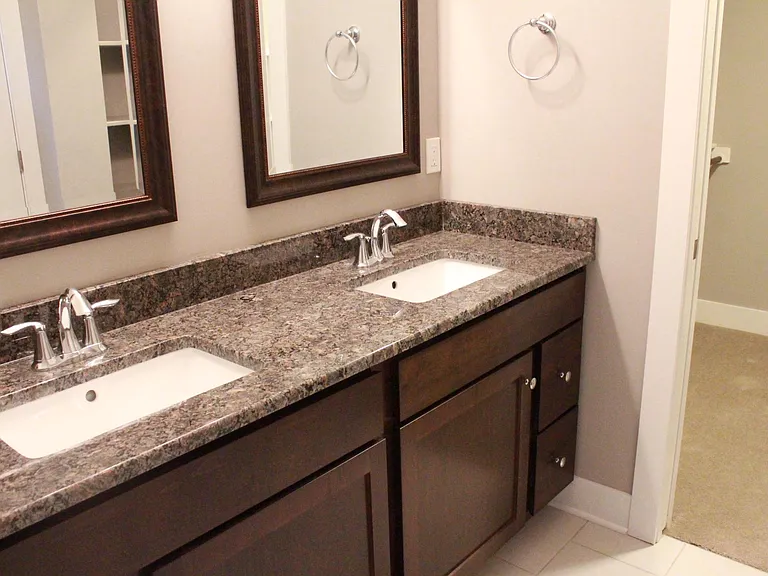 2039 Hamilton Rd — Photo 15