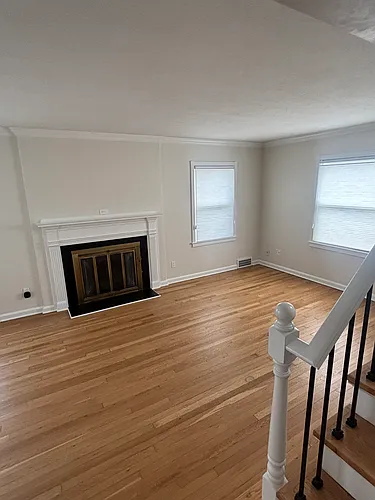 32700 Aurora Rd Photo 1