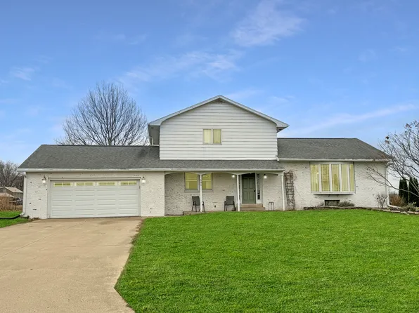 501 S King St, Wyanet, IL 61379
