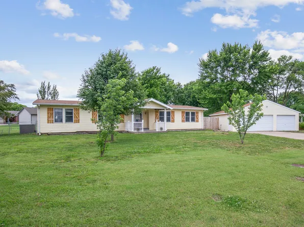 409 Shadybrook Dr, Cheney, KS 67025