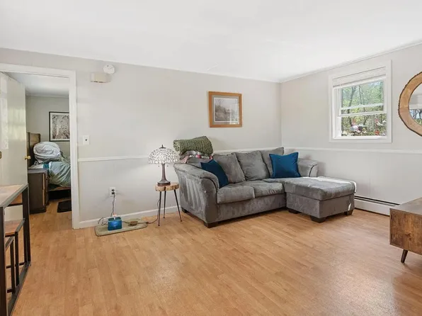 19 Marblehead Ln #A, Biddeford, ME 04005