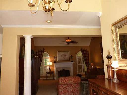 3rd image of 765 Gates Ln