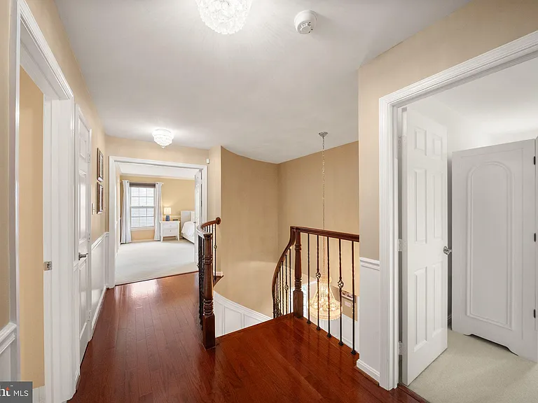 5667 Lonesome Dove Ct — Photo 40