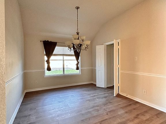 4th image of 13657 Saddlewood Dr