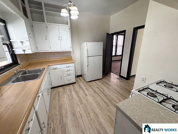 4th image of 1619-1623 D St #1621