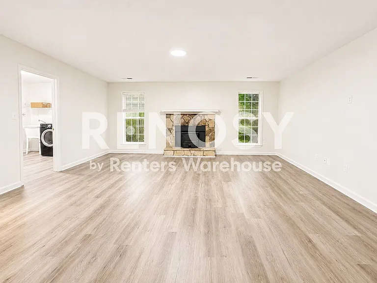 6860 Highway 5 — Photo 13