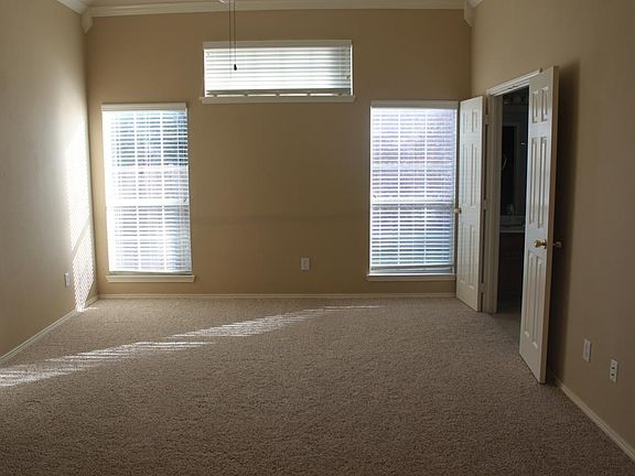 4th image of 7908 La Guardia Dr