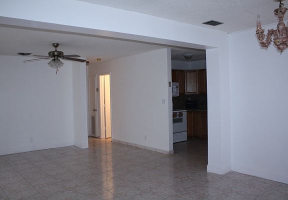 5th image of 351 NE 31st St