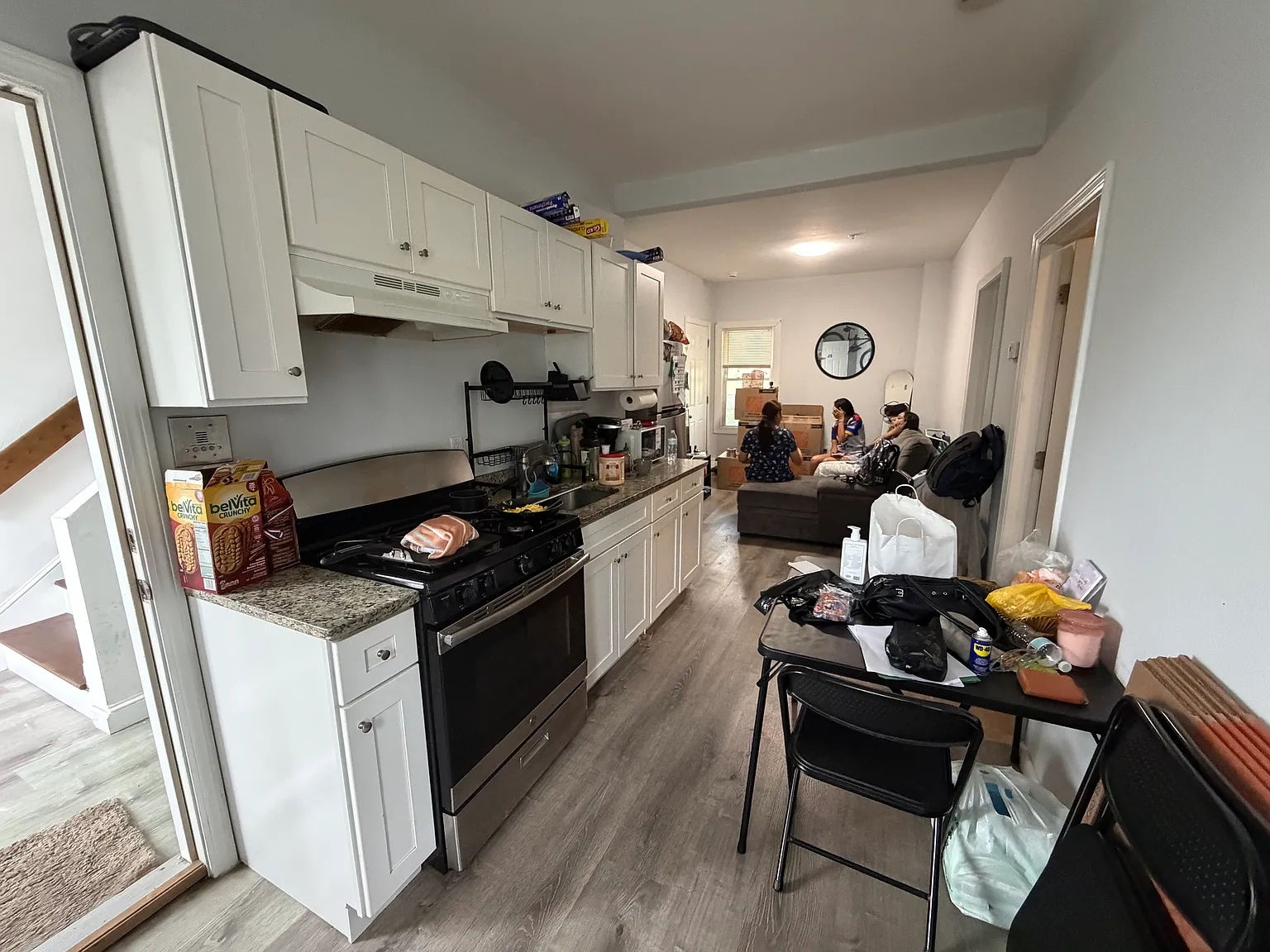 2 bed, 880 sqft, $2,350 — Photo 1