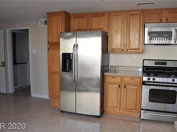 4th image of 5623 Latigo St