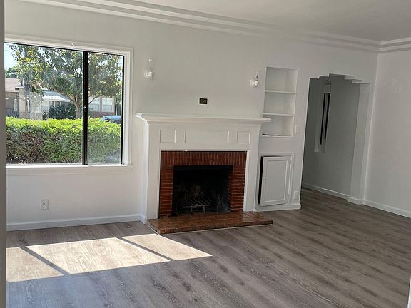 4th image of 10216 McNerney Ave