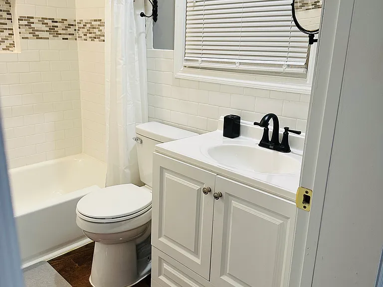 2580 Club Dr — Photo 11