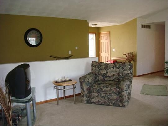 5th image of 3034 Bauer Dr