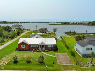 286 B J Taylor Rd, Newport, NC 28570