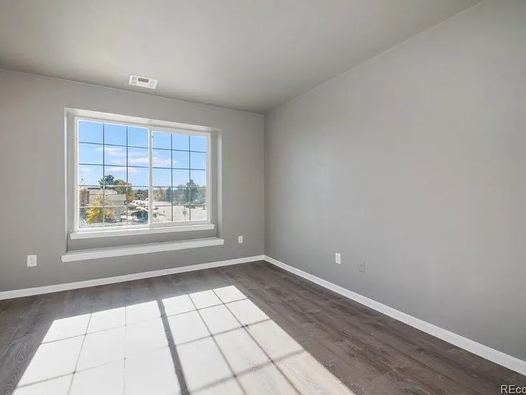 892 S Uravan Ct — Photo 10