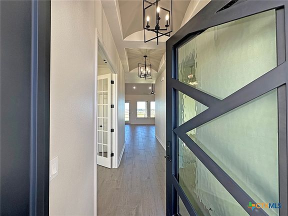 4th image of 2211 Fieldcress Dr