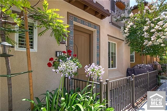 1st image of 33 Playa Cir