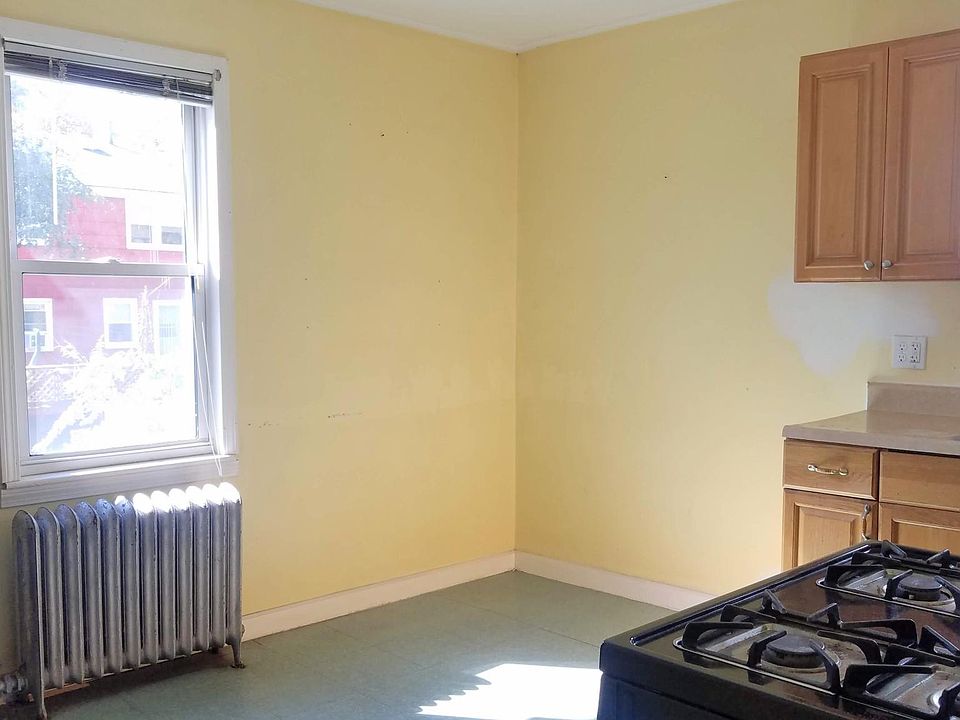 61 Bradeen St Roslindale, MA, 02131 Apartments for Rent Zillow