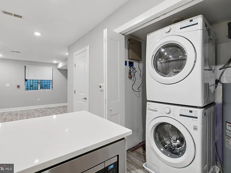 2500 N Mascher St #2 — Photo 17