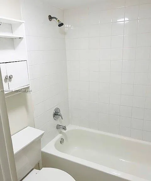 10709 Cleary Blvd #105 — Photo 4