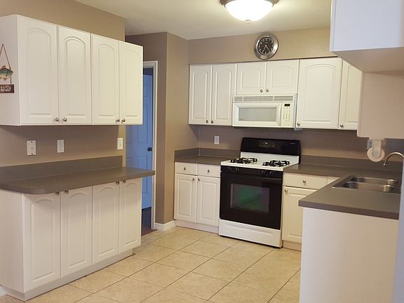 3rd image of 1326 S Shore Dr