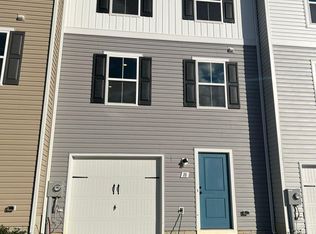 18 Thrower Rd, Hedgesville, WV 25427