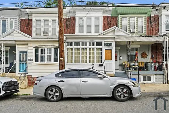 125 E Hortter St — Photo 2