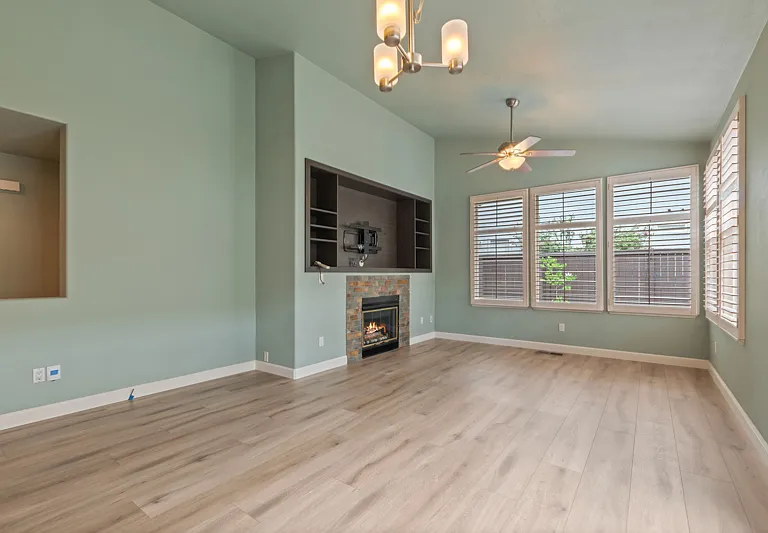 785 Caughlin Xing — Photo 18