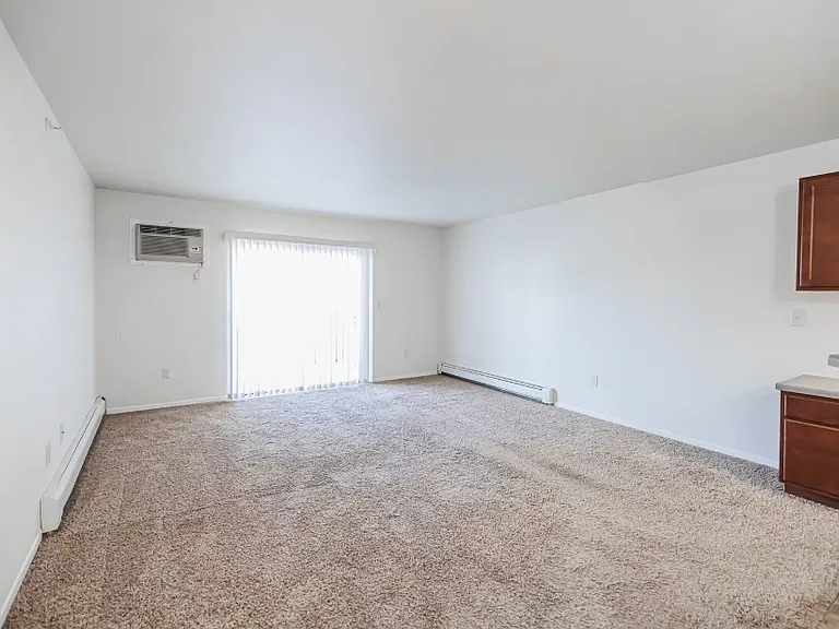 721 8th St SW #211 — Photo 10