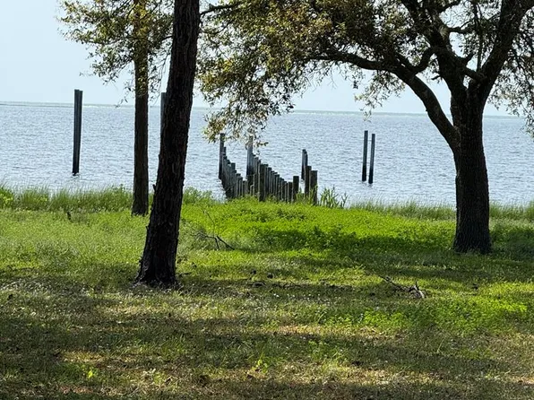 2630 Highway 98 E, Lanark Village, FL 32323