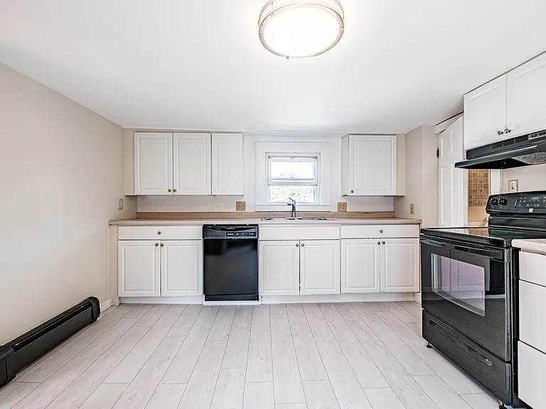 533 Washington Ave #2 — Photo 10