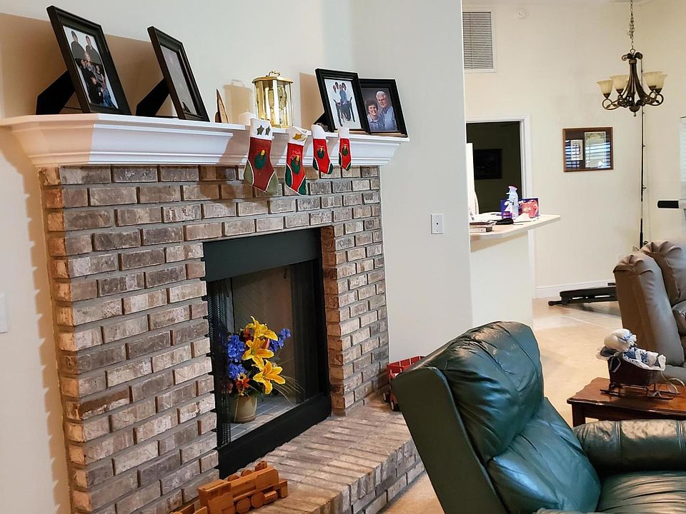 1st image of 1076 Deer Chase Dr