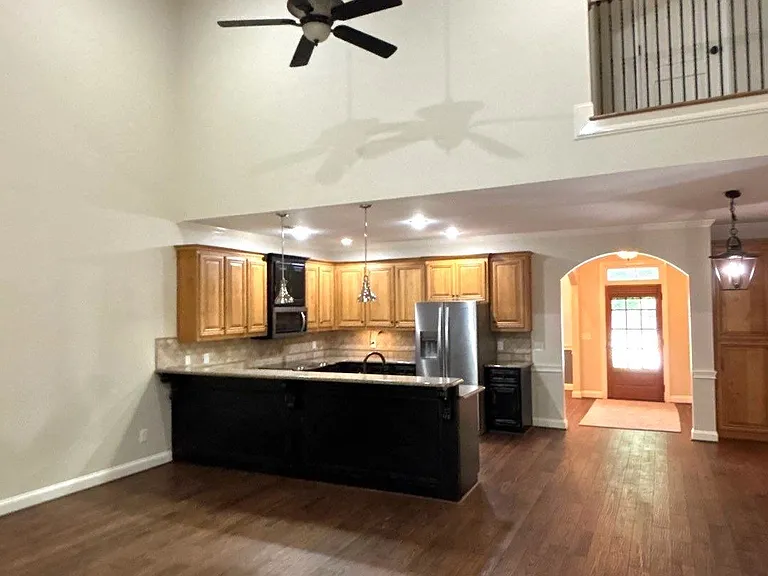 1018 Silver Lake Dr — Photo 13