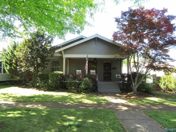615 Oak St NE, Decatur, AL 35601