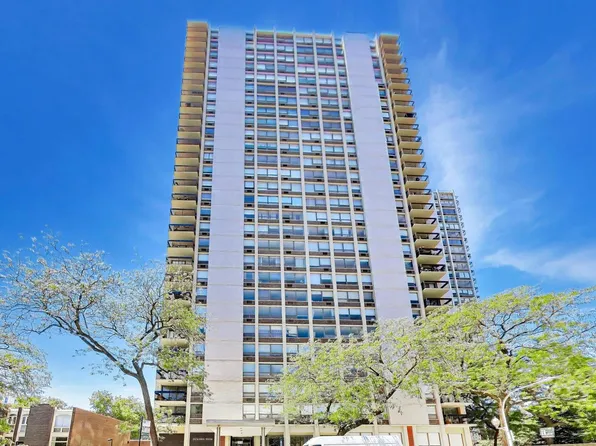 1355 N Sandburg Ter APT 1002D, Chicago, IL 60610