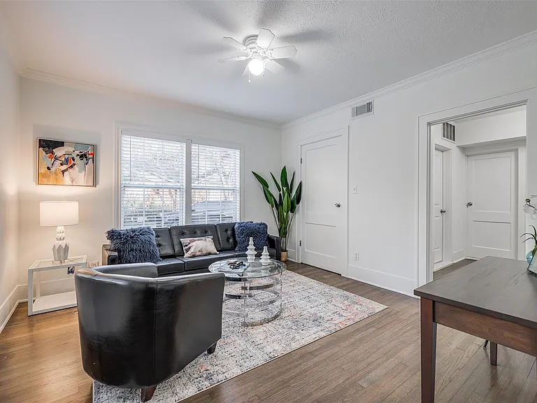 601 Bomar St #3 — Photo 6