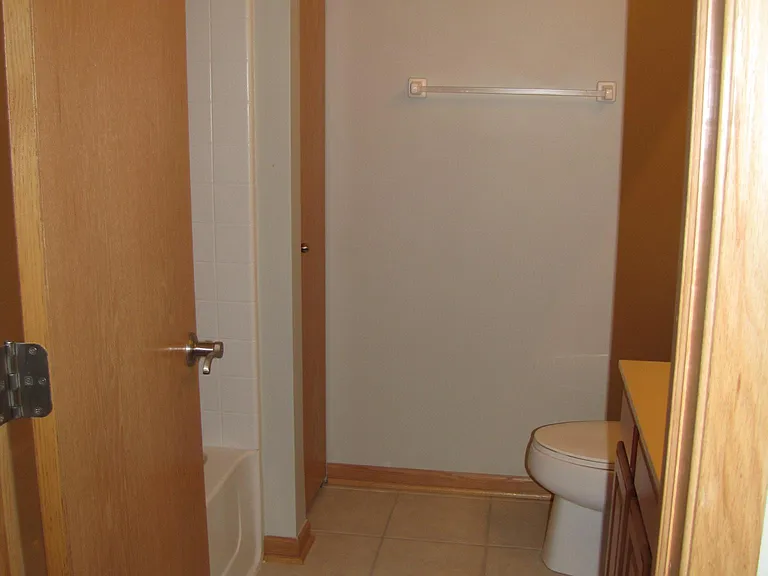 Main bathroom