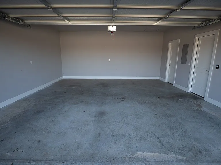 1703 Booker Cir — Photo 2