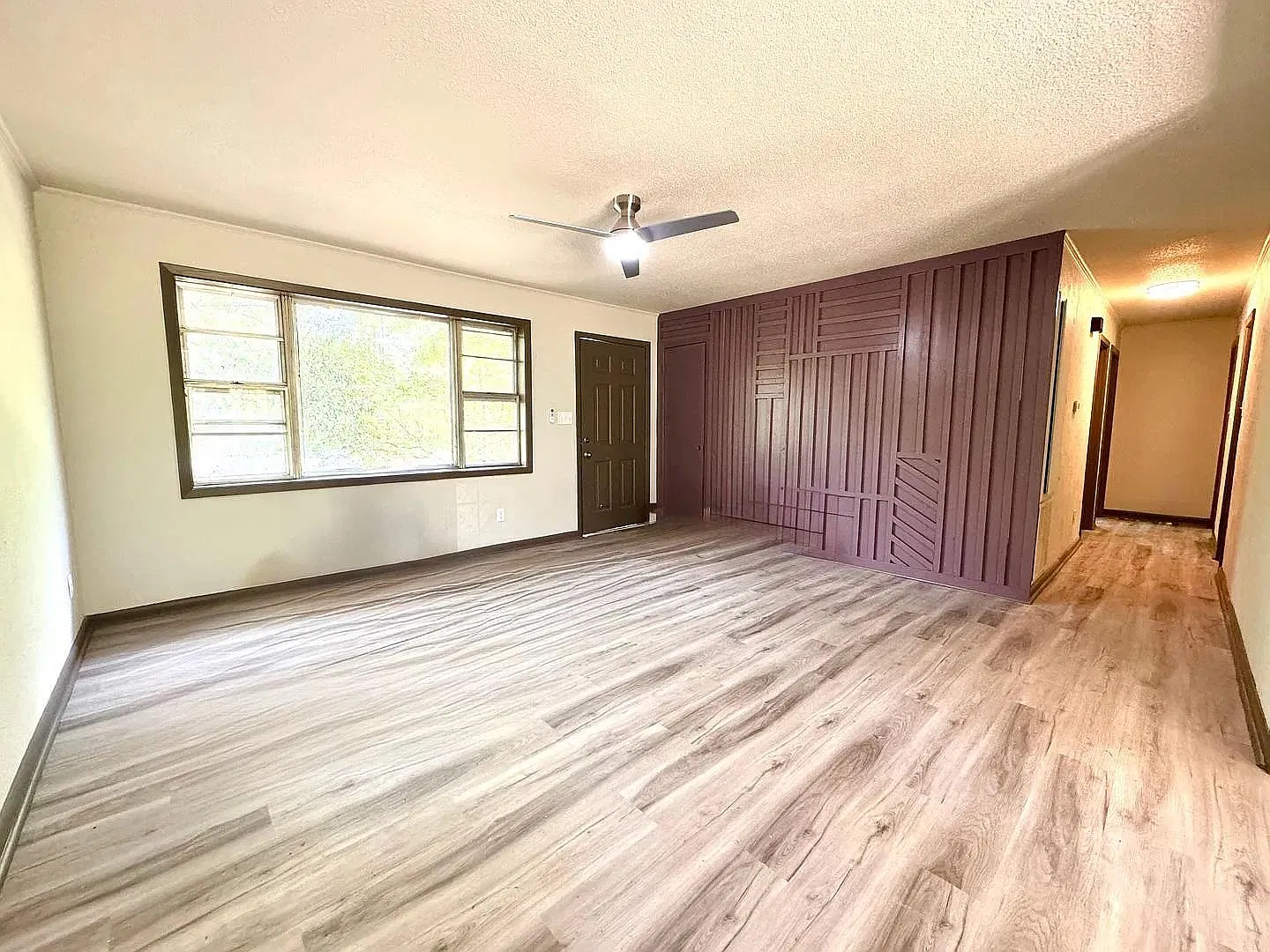 430 Calvin Circle - 430 Calvin — Photo 4