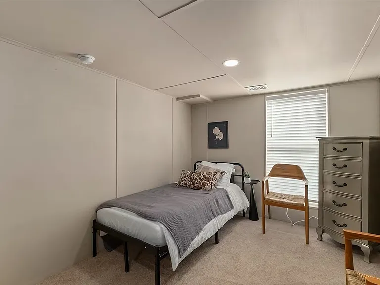 207 N Preston Ave — Photo 29