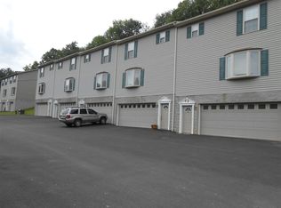 9519 Cost Ave APT 32, Stonewood, WV 26301
