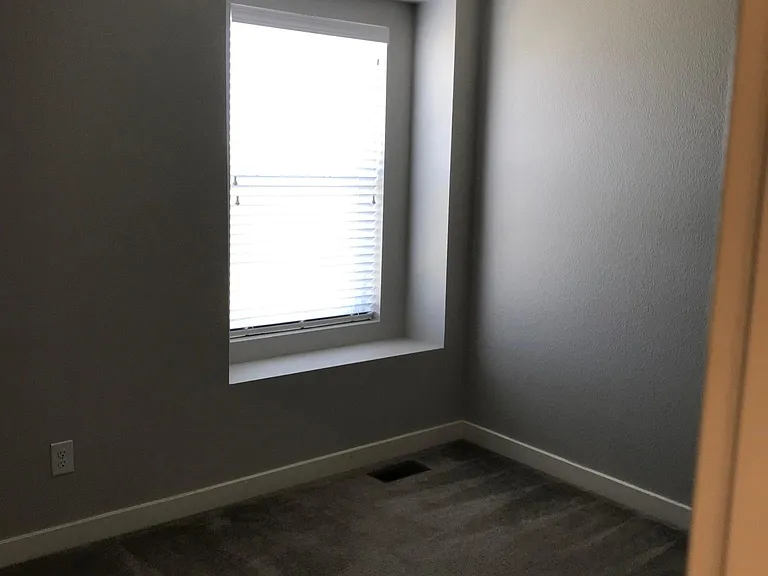 2316 W 165th Ln — Photo 11