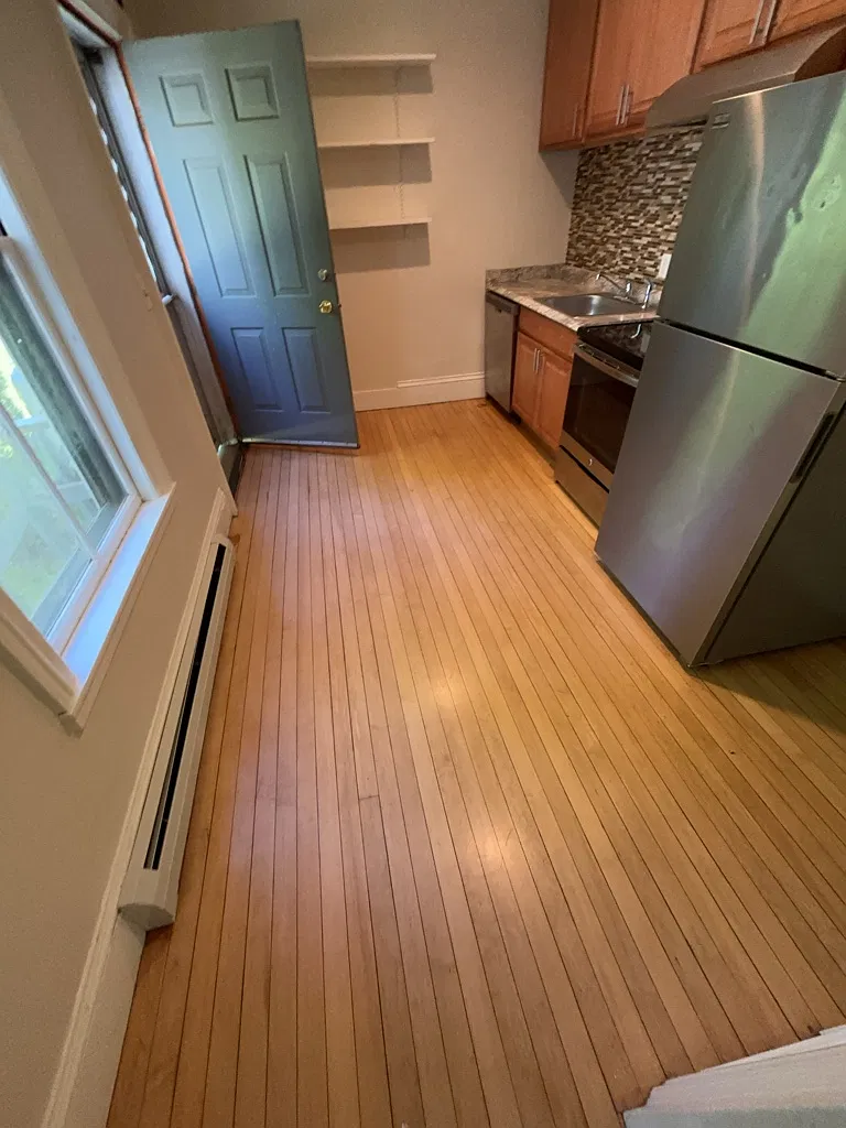 2 bed, $2,000 — Photo 4