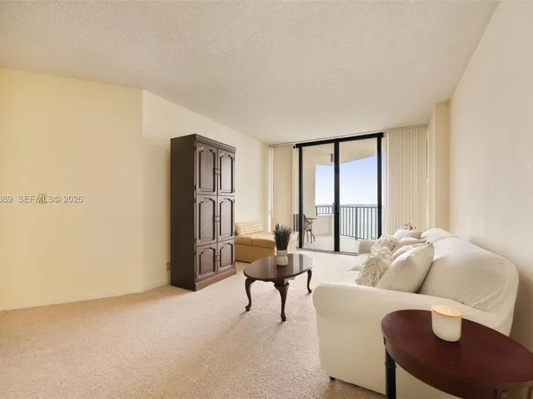 520 Brickell Key Dr APT A1001, Miami, FL 33131